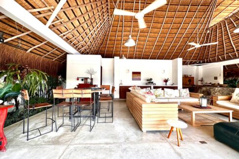 WhatsApp Image 2024-10-16 at 11.54.11 (1)