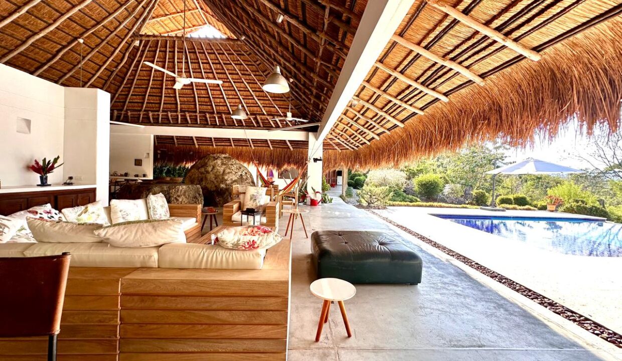 WhatsApp Image 2024-10-16 at 11.54.11 (2)