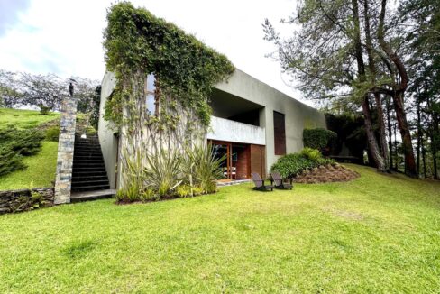 WhatsApp Image 2024-10-16 at 12.12.26 (1)