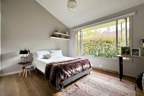 WhatsApp Image 2024-10-17 at 09.42.43 (1)