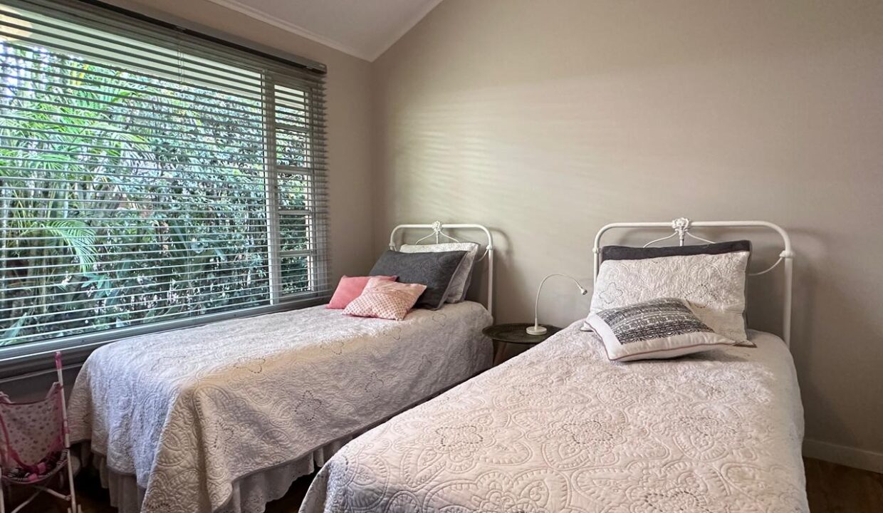 WhatsApp Image 2024-10-17 at 09.42.43 (2)