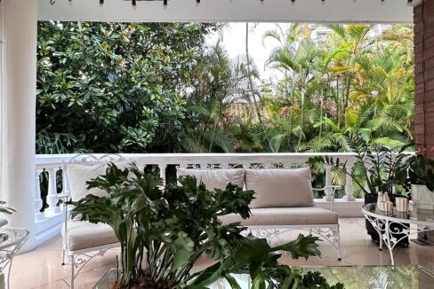 WhatsApp Image 2024-10-17 at 09.42.43 (5)