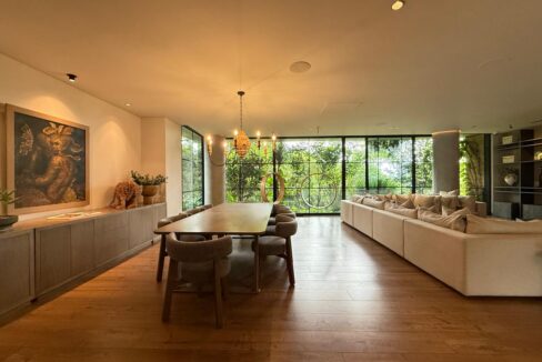 WhatsApp Image 2025-04-14 at 19.02.06 (2)