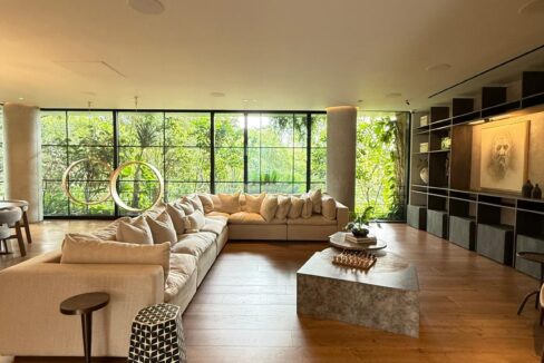 WhatsApp Image 2025-04-14 at 19.02.06