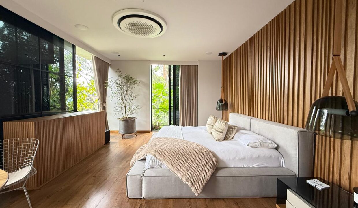 WhatsApp Image 2025-04-14 at 19.02.06 (5)