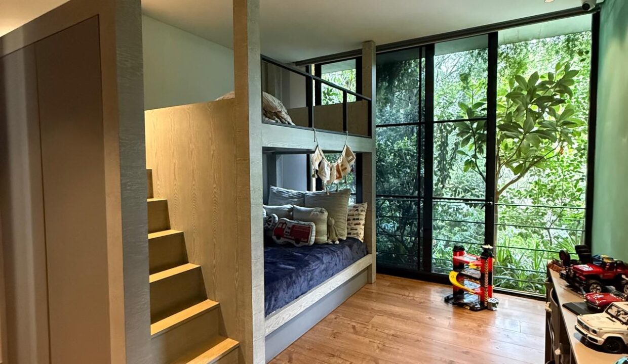 WhatsApp Image 2025-04-14 at 19.02.06 (7)