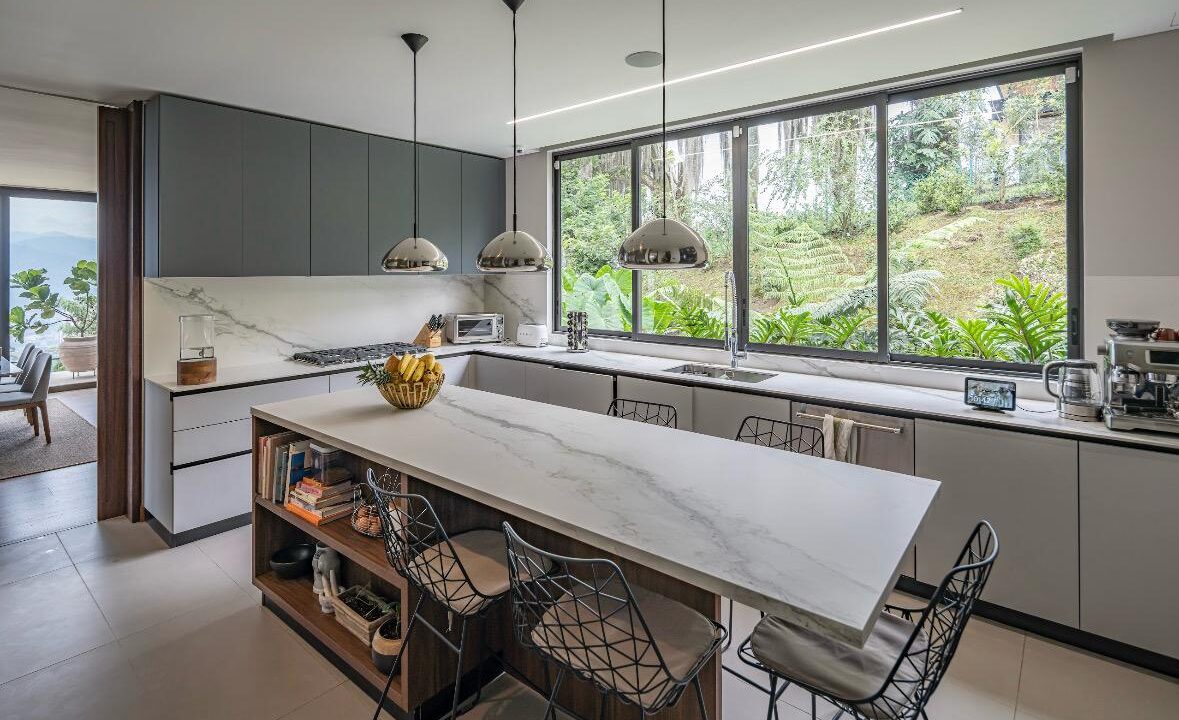 WhatsApp Image 2025-04-15 at 13.40.51 (7)