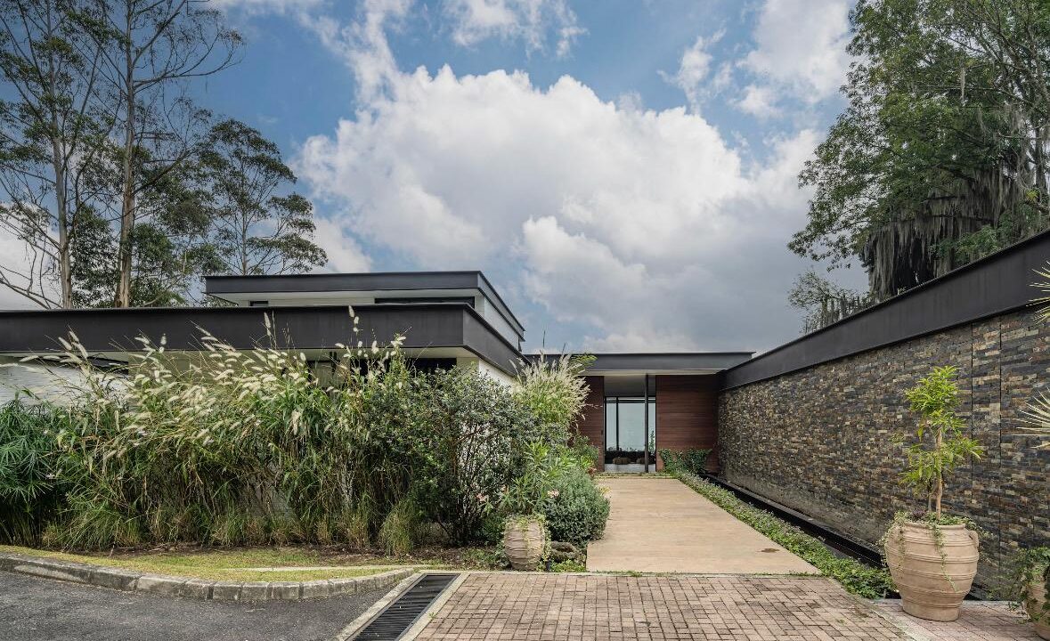 WhatsApp Image 2025-04-15 at 13.40.52