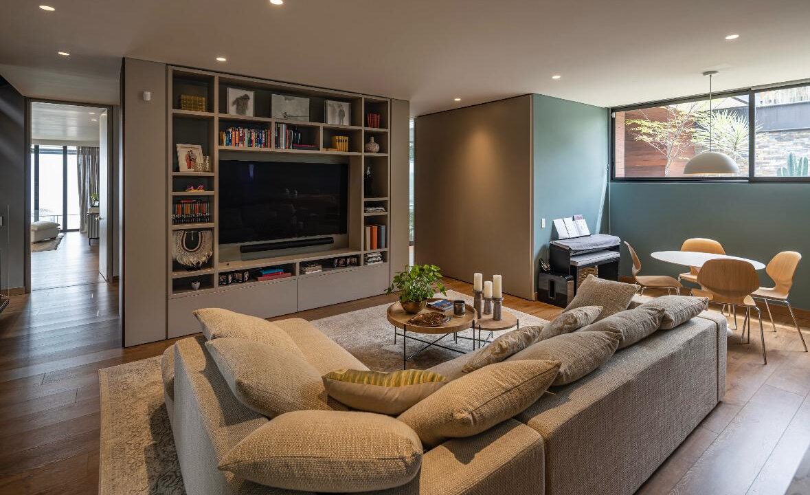 WhatsApp Image 2025-04-15 at 13.40.52 (6)