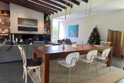 WhatsApp Image 2025-04-15 at 13.44.04 (1)