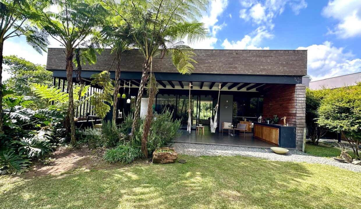 WhatsApp Image 2025-04-15 at 13.44.04