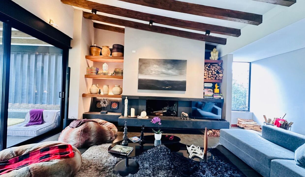 WhatsApp Image 2025-04-15 at 13.44.20