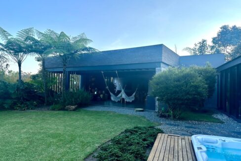 WhatsApp Image 2025-04-15 at 13.52.05 (1)