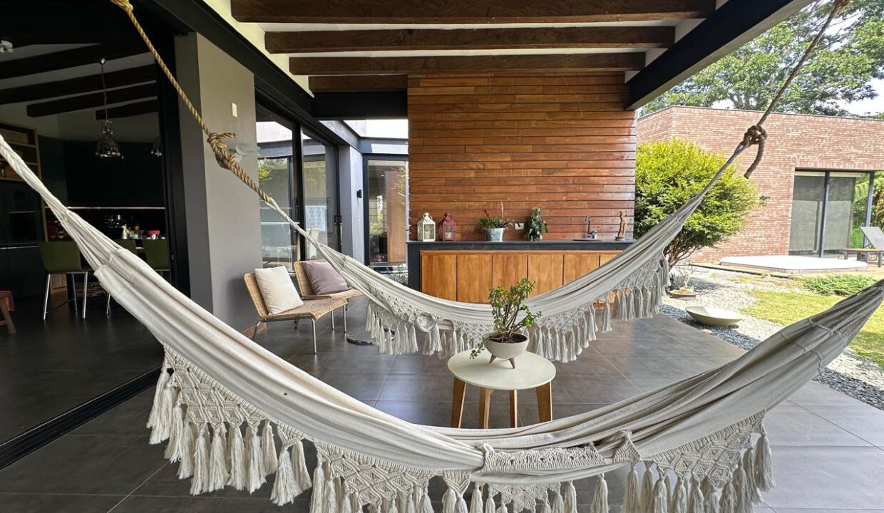 WhatsApp Image 2025-04-15 at 13.52.05