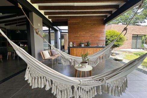 WhatsApp Image 2025-04-15 at 13.52.05